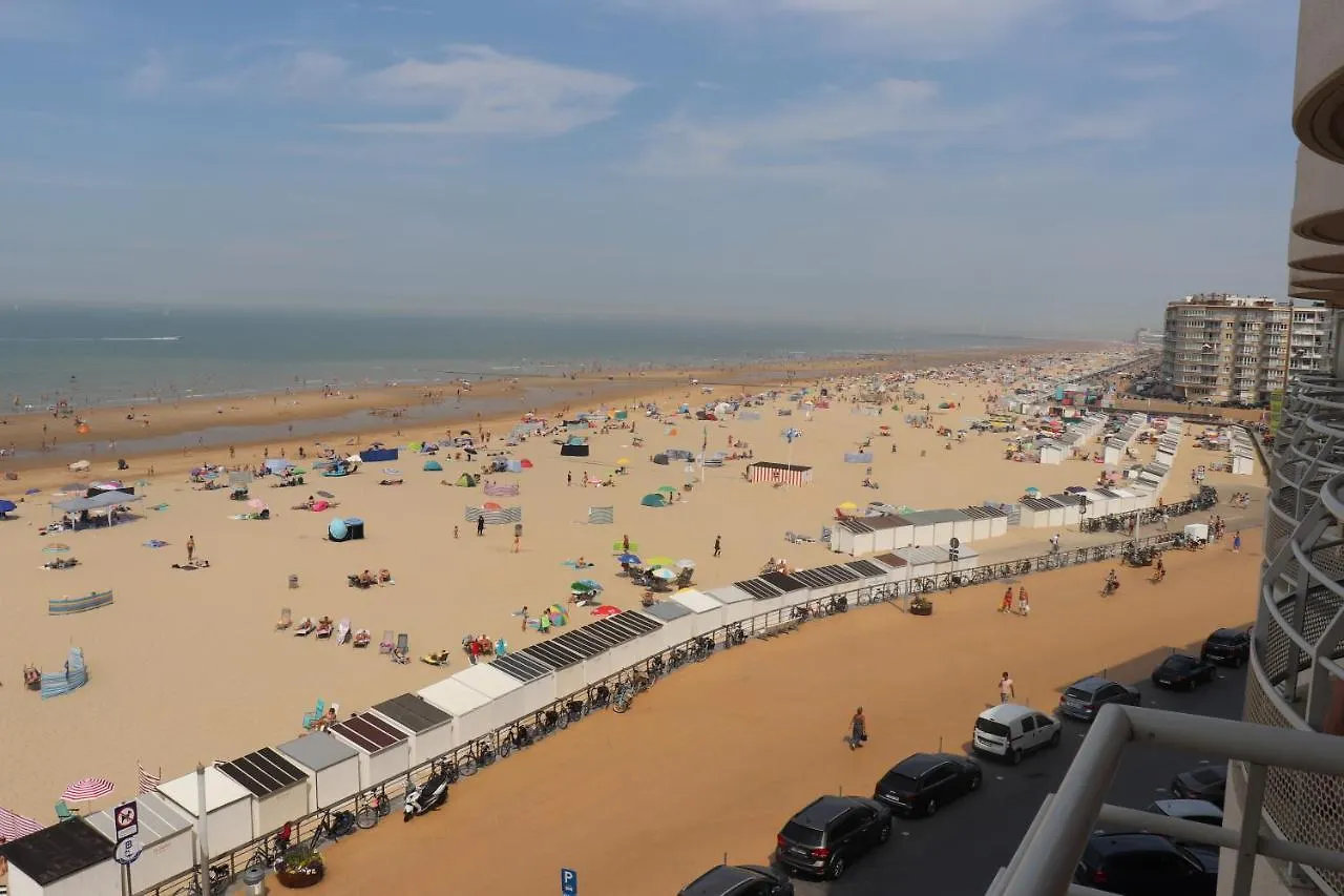 Appartement Met Zeezicht En Verwarmd Zwembad Oostende 0*,