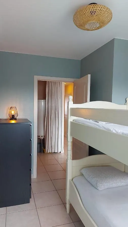 Appartement met zeezicht en verwarmd zwembad Oostende